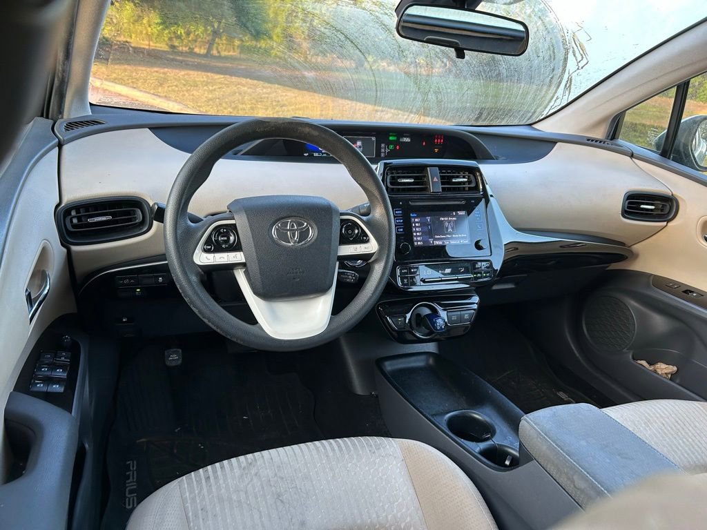 Used 2018 Toyota Prius One FWD image 12
