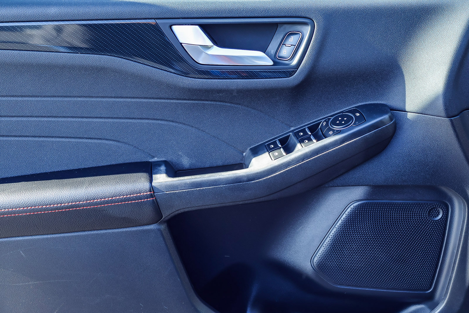 Used 2023 Ford Escape ST-Line image 9