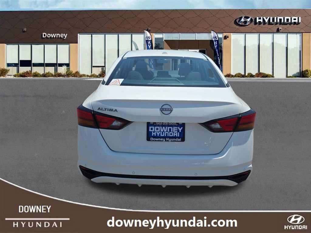 Used 2025 Nissan Altima 2.5 S FWD image 4