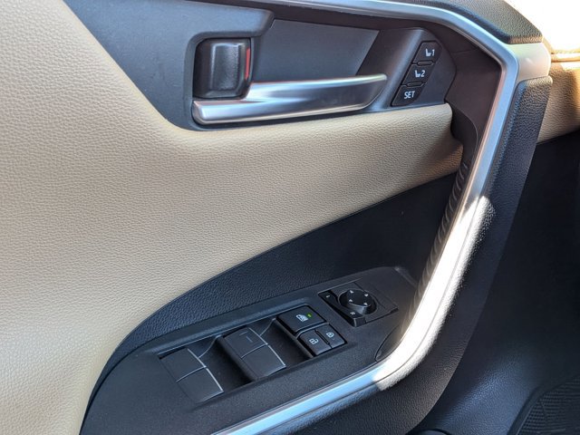 Used 2020 Toyota RAV4 Limited w/ Limited Grade Weather Package image 4