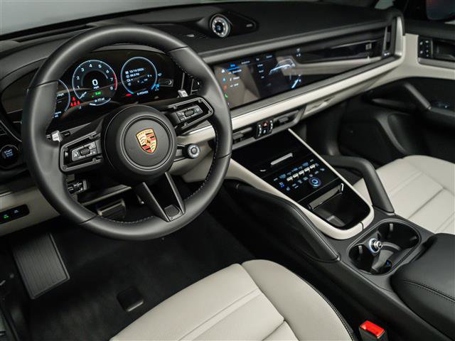 New 2026 Porsche Cayenne S AWD/4WD image 4
