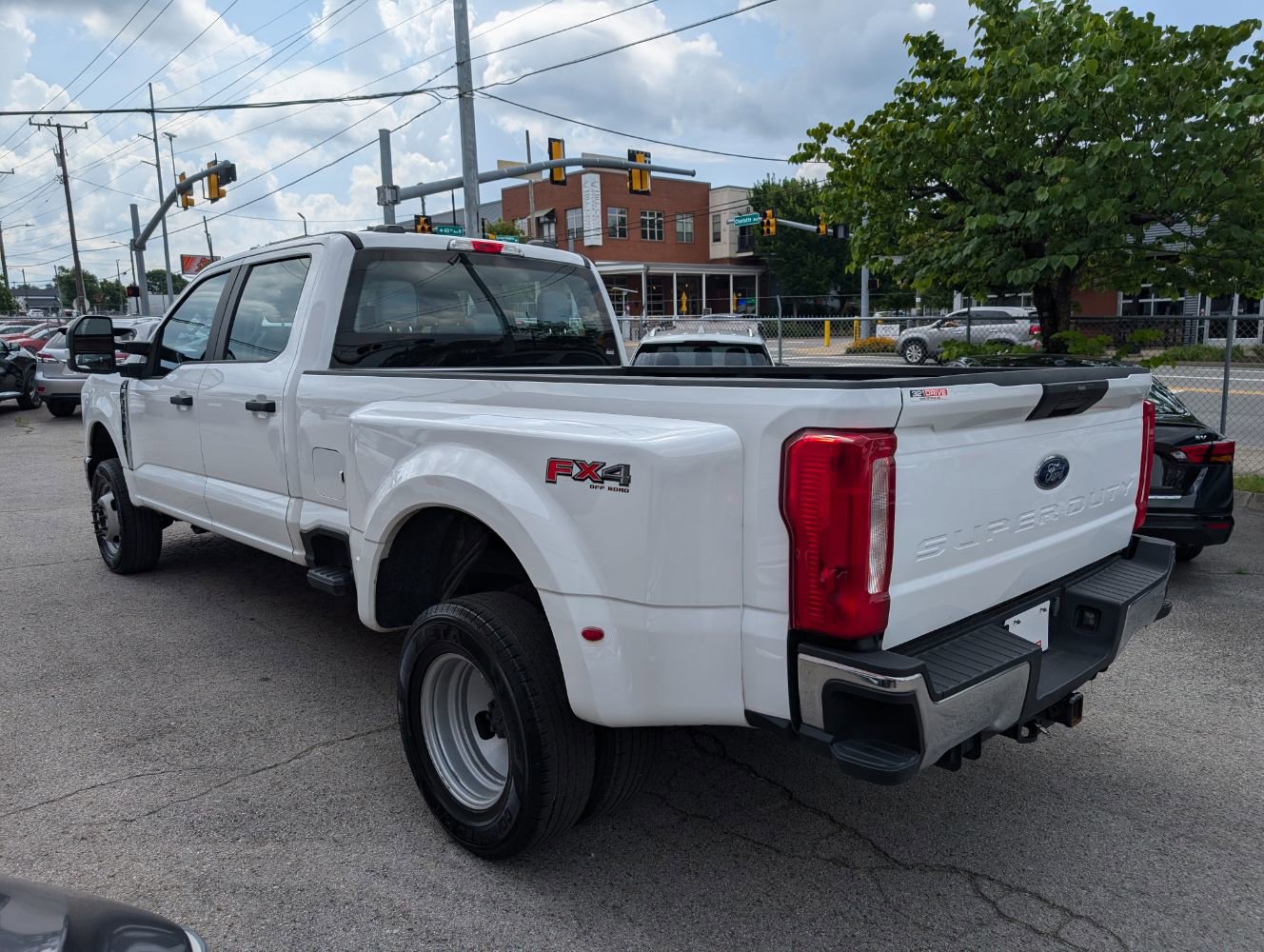 Used 2023 Ford F350 XL w/ XL Driver Assist Package AWD/4WD image 8