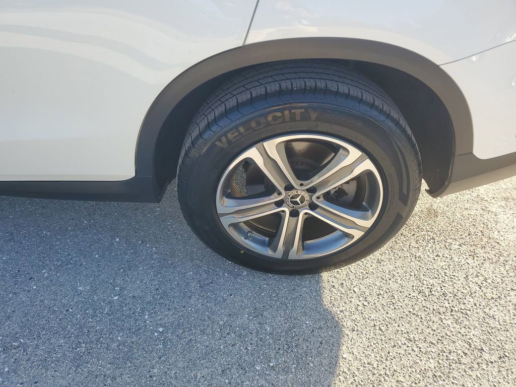 Used 2021 Mercedes-Benz GLC 300 image 20