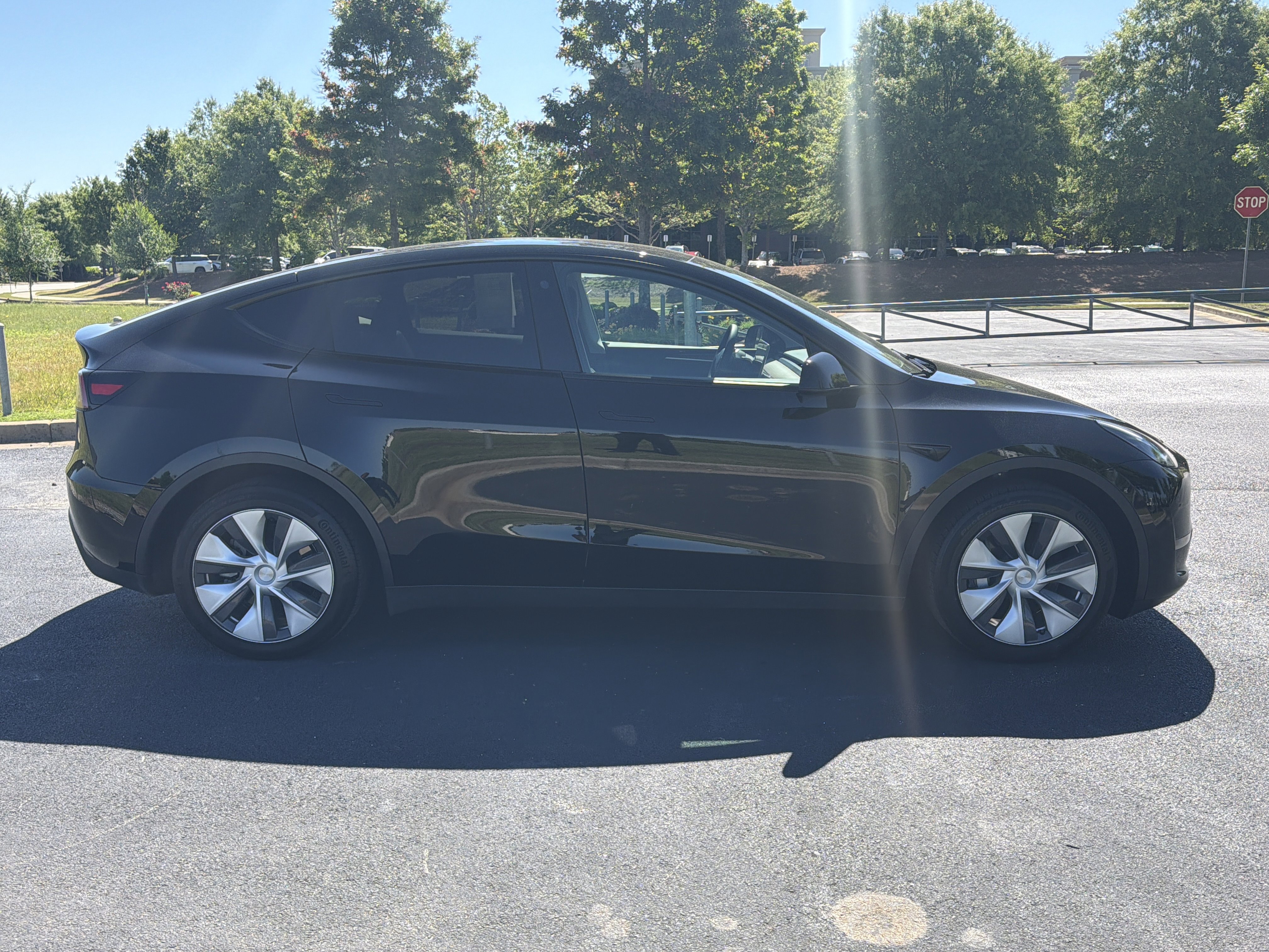 Used 2023 Tesla Model Y Long Range AWD/4WD image 10