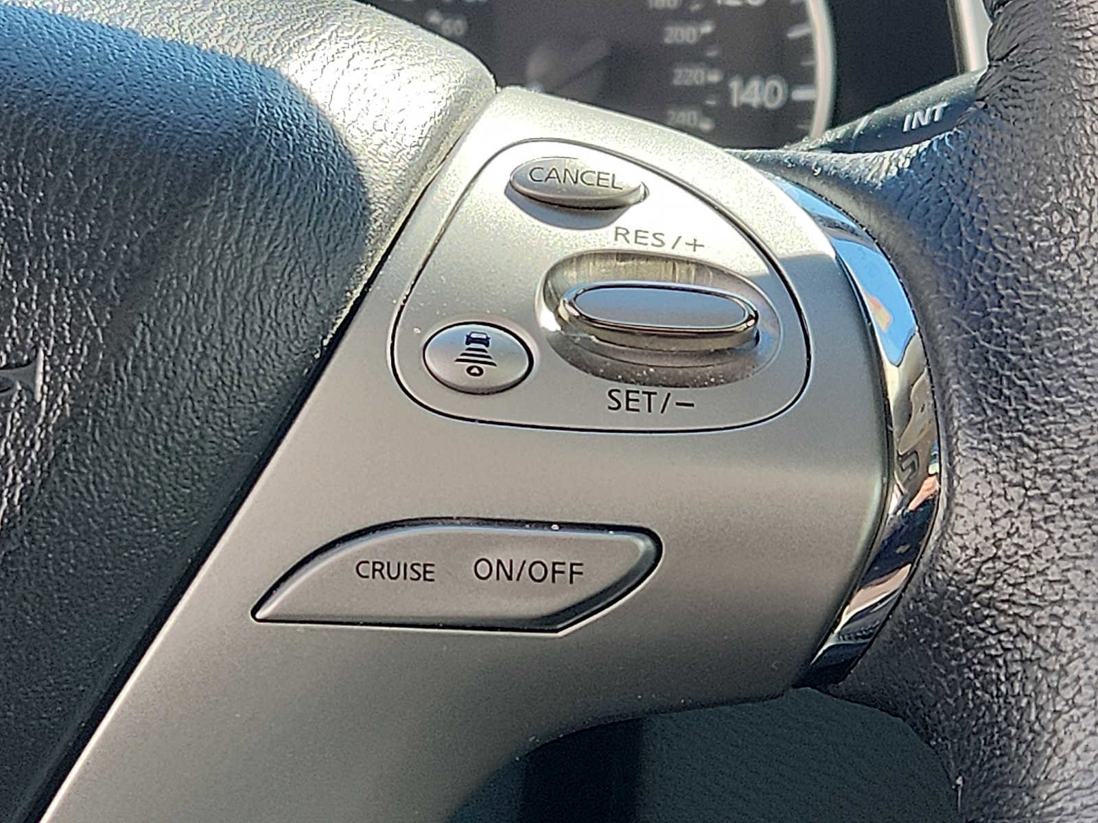 Used 2018 Nissan Murano SL w/ Moonroof Package image 22