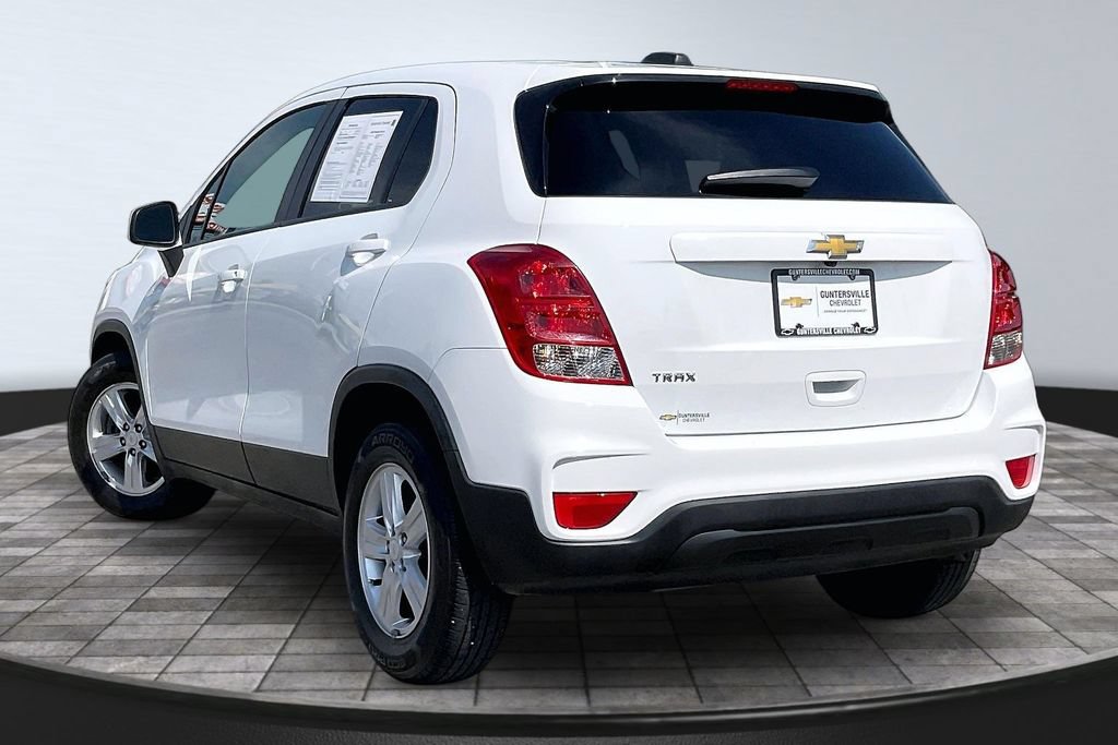 Used 2022 Chevrolet Trax LS w/ Tint and Cruise Package FWD image 13