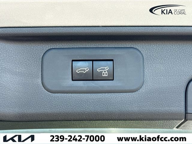 Used 2024 Toyota Grand Highlander AWD image 14