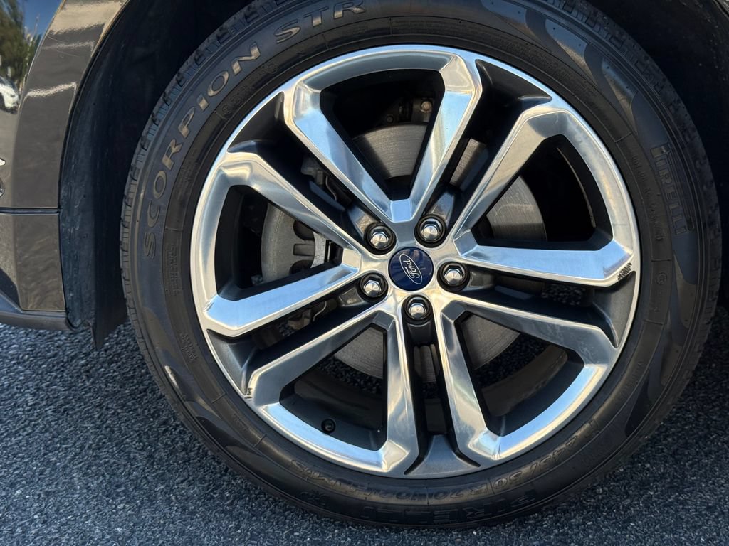 Used 2018 Ford Edge Sport w/ Equipment Group 401A AWD/4WD image 36