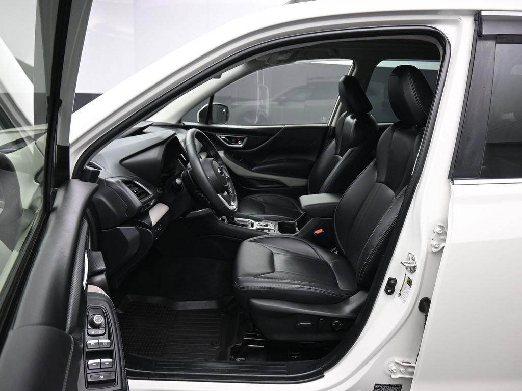 Used 2022 Subaru Forester Limited AWD/4WD image 12