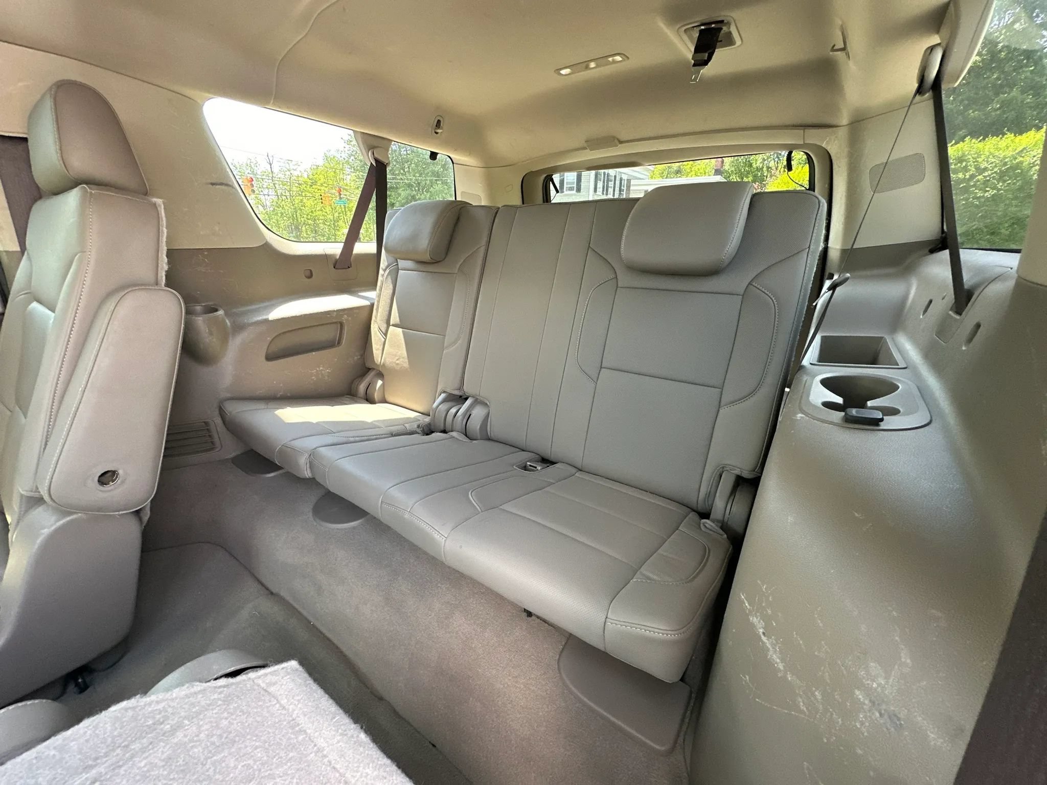 Used 2020 Chevrolet Suburban Premier AWD/4WD image 19