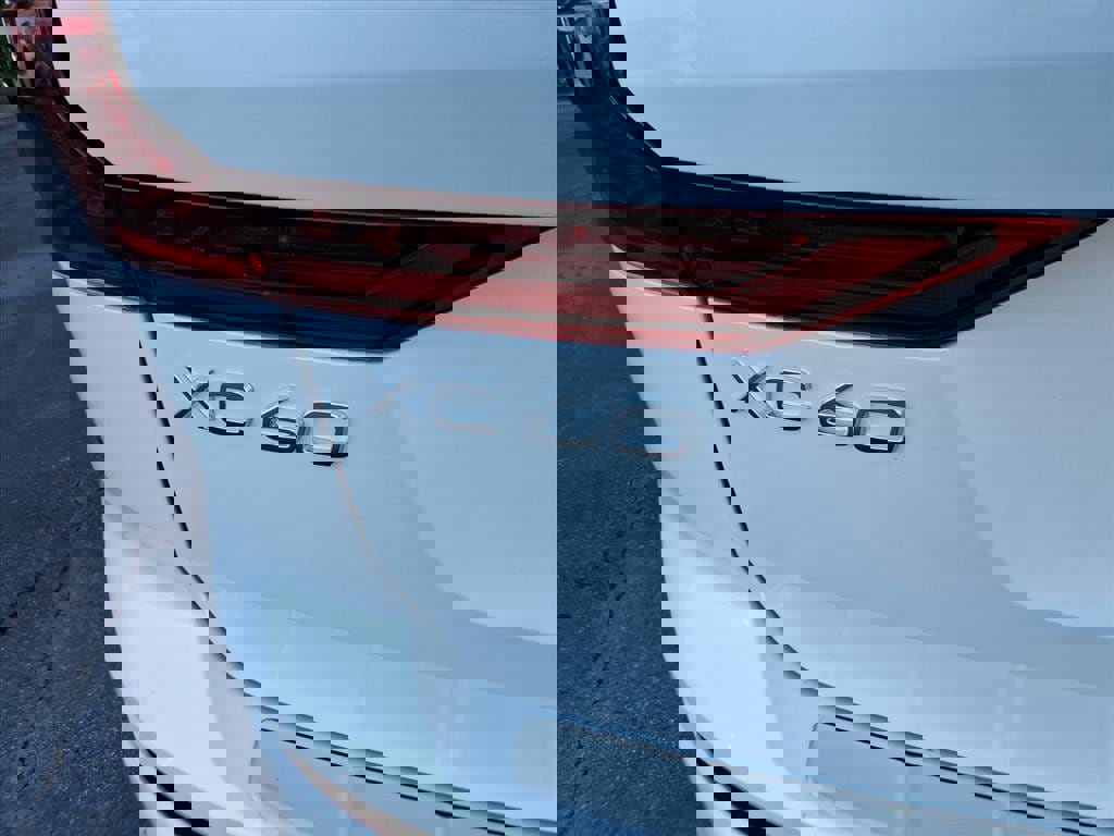 New 2026 Volvo XC60 B5 Plus w/ Protection Package Premier image 5