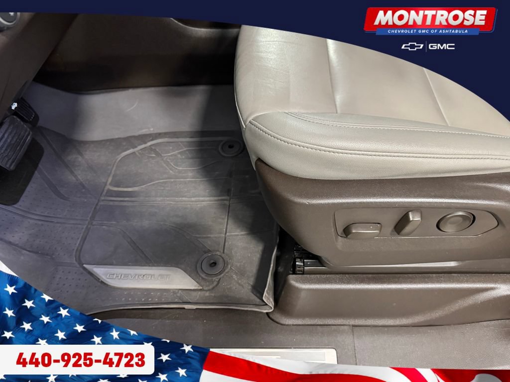 Used 2022 Chevrolet Tahoe Z71 w/ Z71 Off-Road Package AWD/4WD image 13