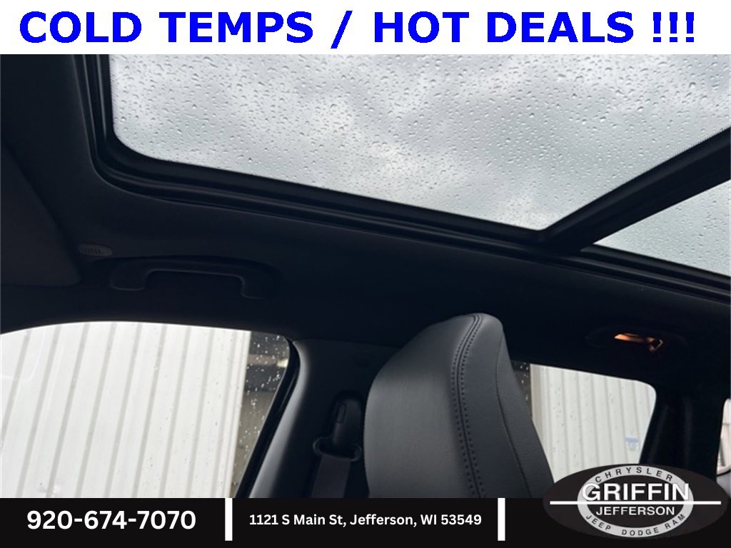 New 2025 Jeep Compass Latitude w/ Sun & Sound Group image 16