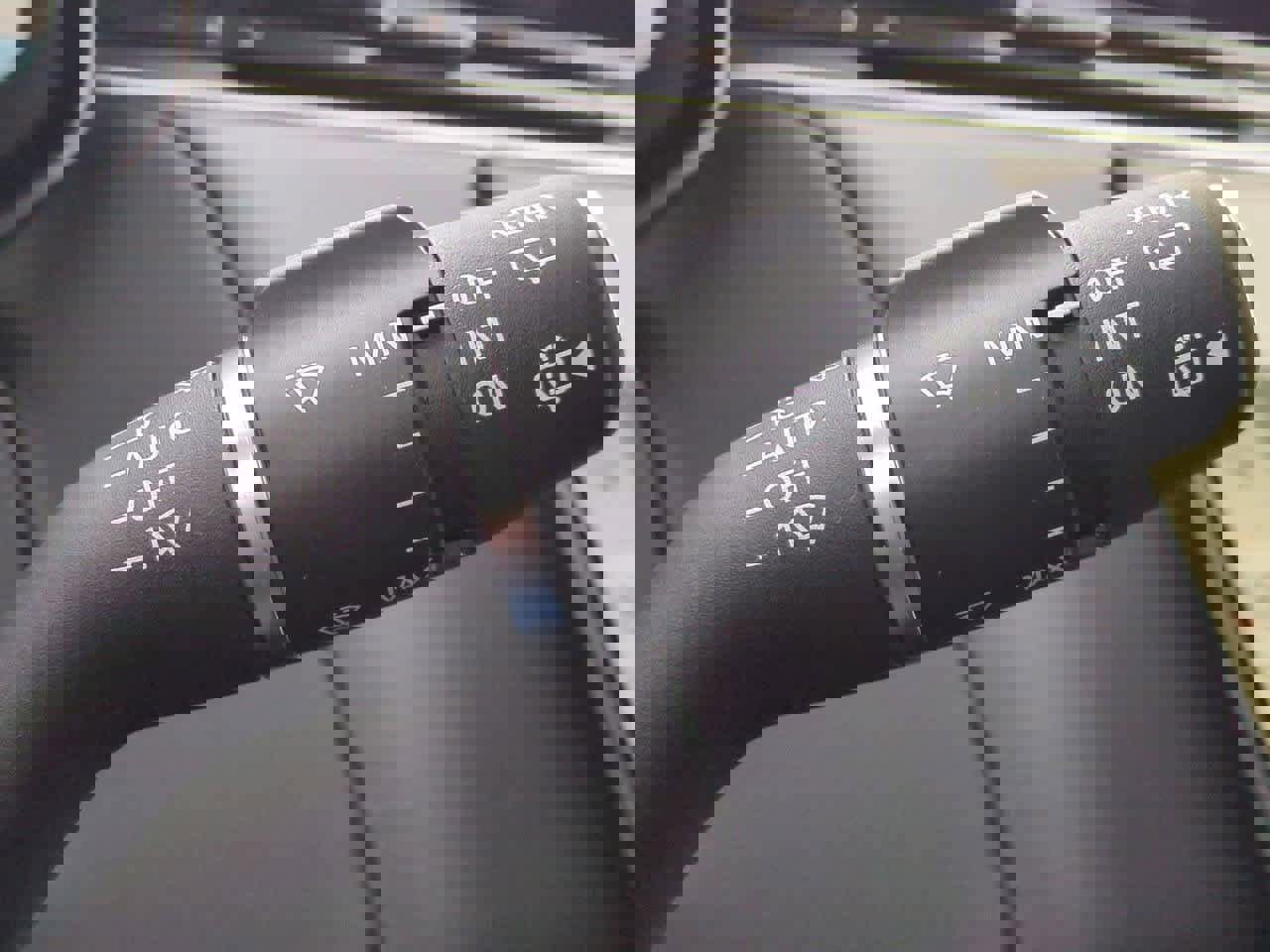 New 2025 Land Rover Range Rover Sport SE image 27