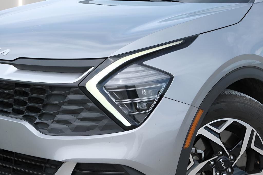 Used 2024 Kia Sportage LX image 28