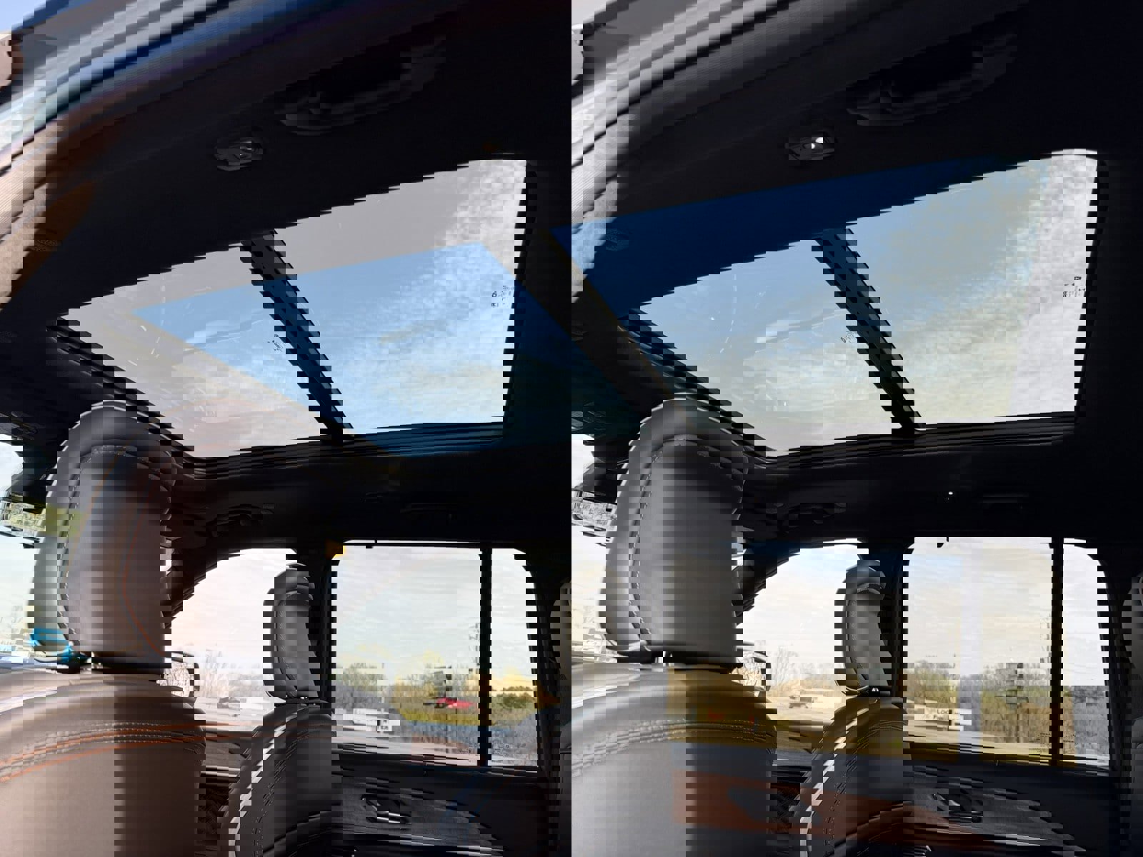 New 2026 Jeep Grand Cherokee Summit image 16