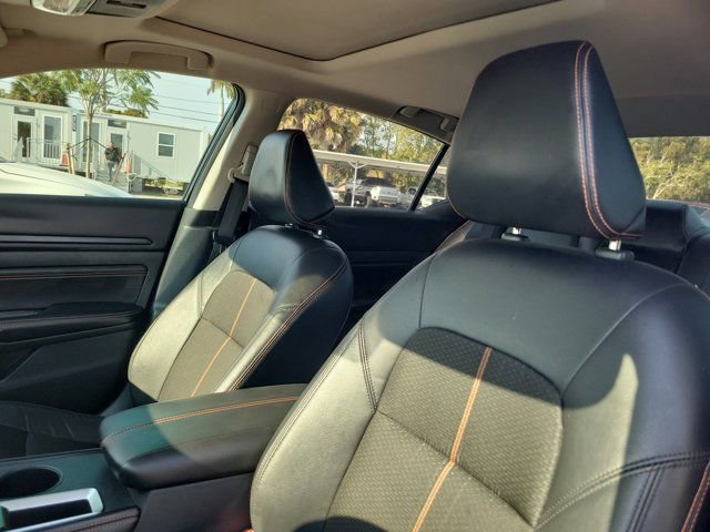 Certified 2022 Nissan Altima 2.5 SR w/ Midnight Edition Package image 22