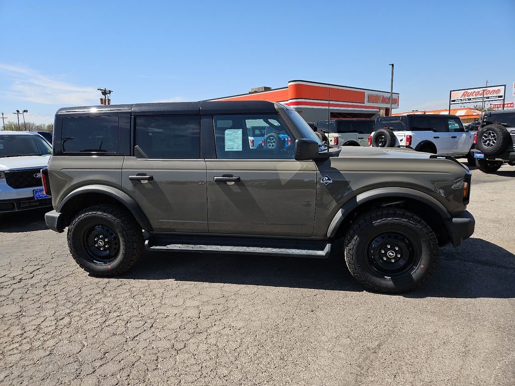 New 2026 Ford Bronco Outer Banks image 14