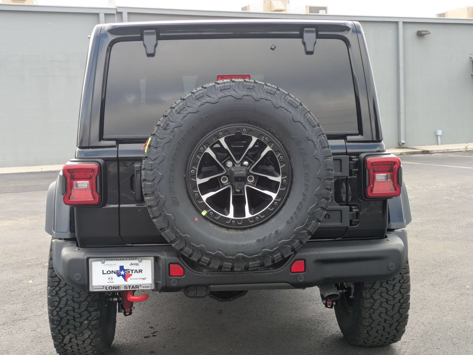 New 2026 Jeep Wrangler Unlimited Rubicon AWD/4WD image 4