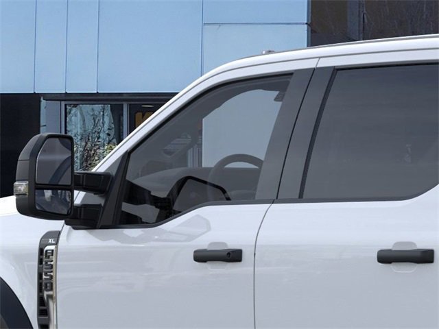 New 2026 Ford F550 4x4 Crew Cab image 13
