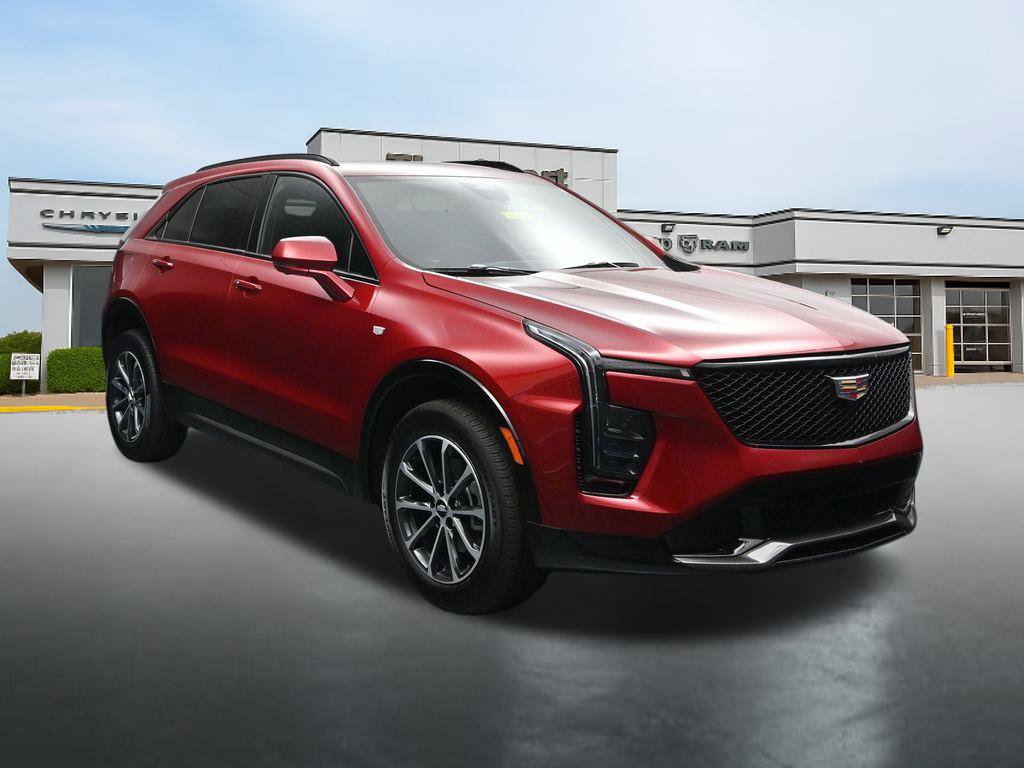 Used 2025 Cadillac XT4 Sport FWD image 7