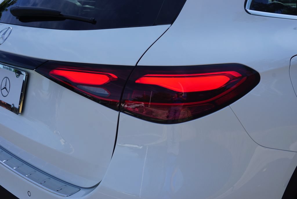 Certified 2026 Mercedes-Benz GLC 300 image 16