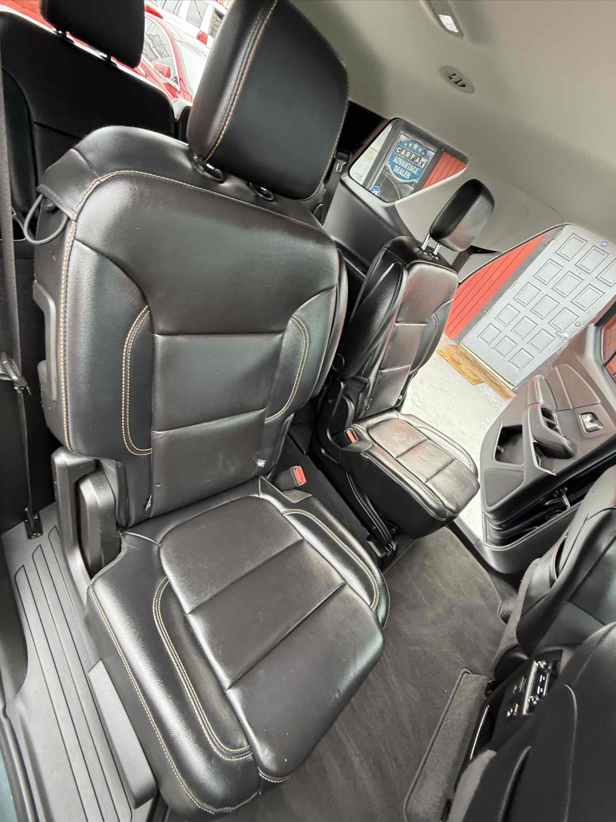 Used 2018 Chevrolet Traverse LT image 39