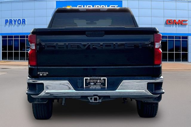 Used 2021 Chevrolet Silverado 1500 LT w/ LPO, Dark Essentials Package AWD/4WD image 6