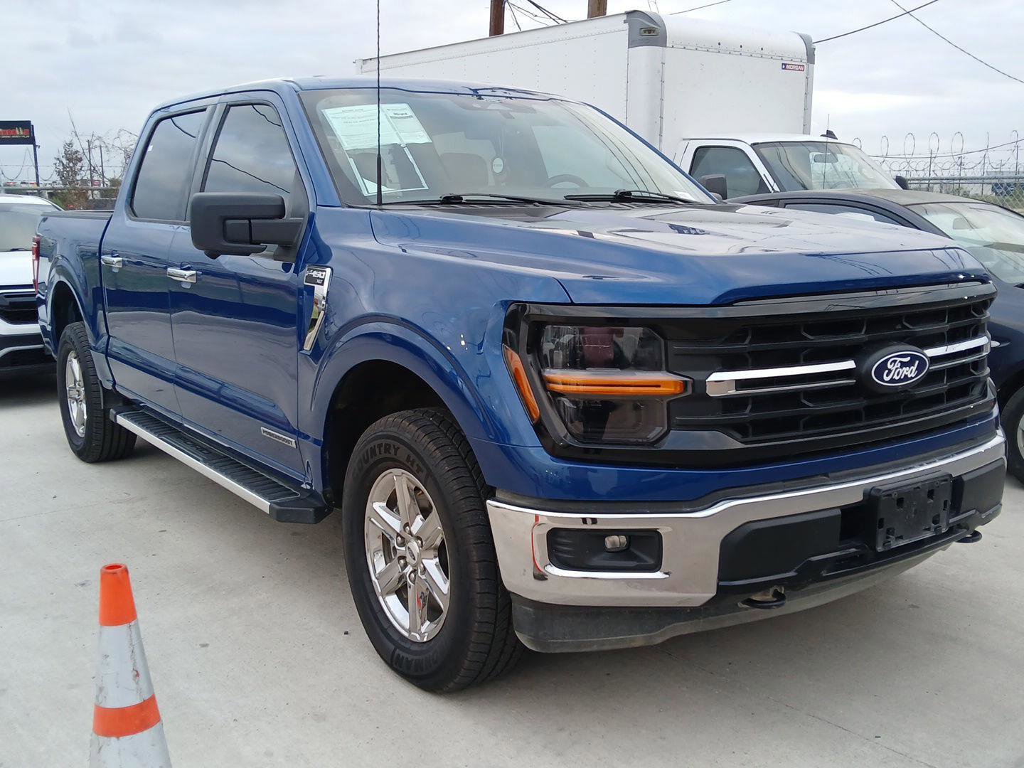 Used 2024 Ford F150 XLT w/ Mobile Office Package image 5