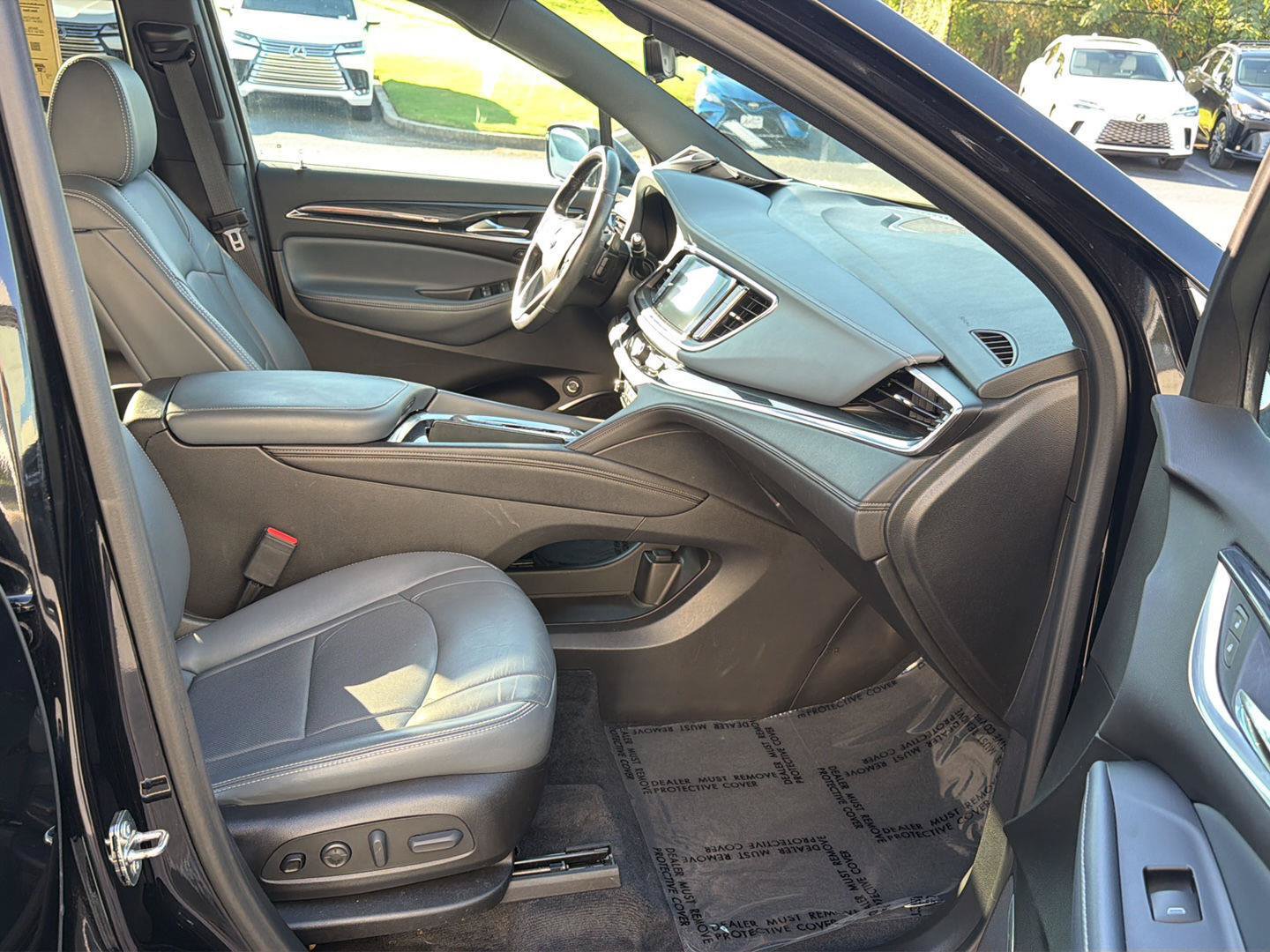 Used 2022 Buick Enclave Premium w/ LPO, Touring Package FWD image 13