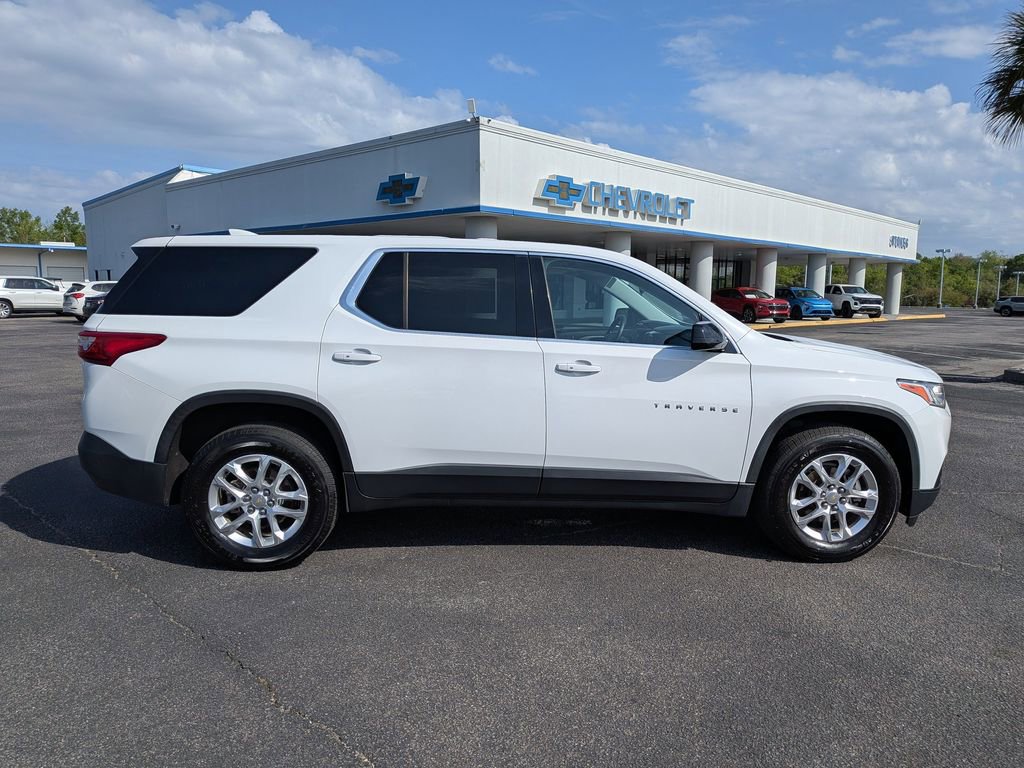 Used 2019 Chevrolet Traverse LS image 3