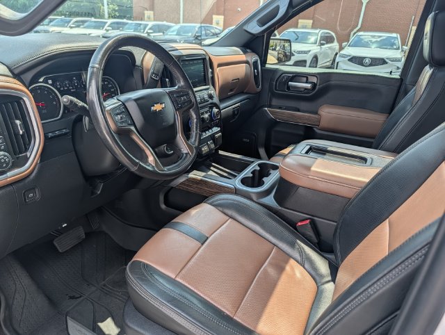 Used 2021 Chevrolet Silverado 1500 High Country w/ Technology Package AWD/4WD image 15
