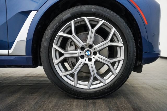 Used 2020 BMW X7 xDrive40i w/ Premium Package AWD/4WD image 46