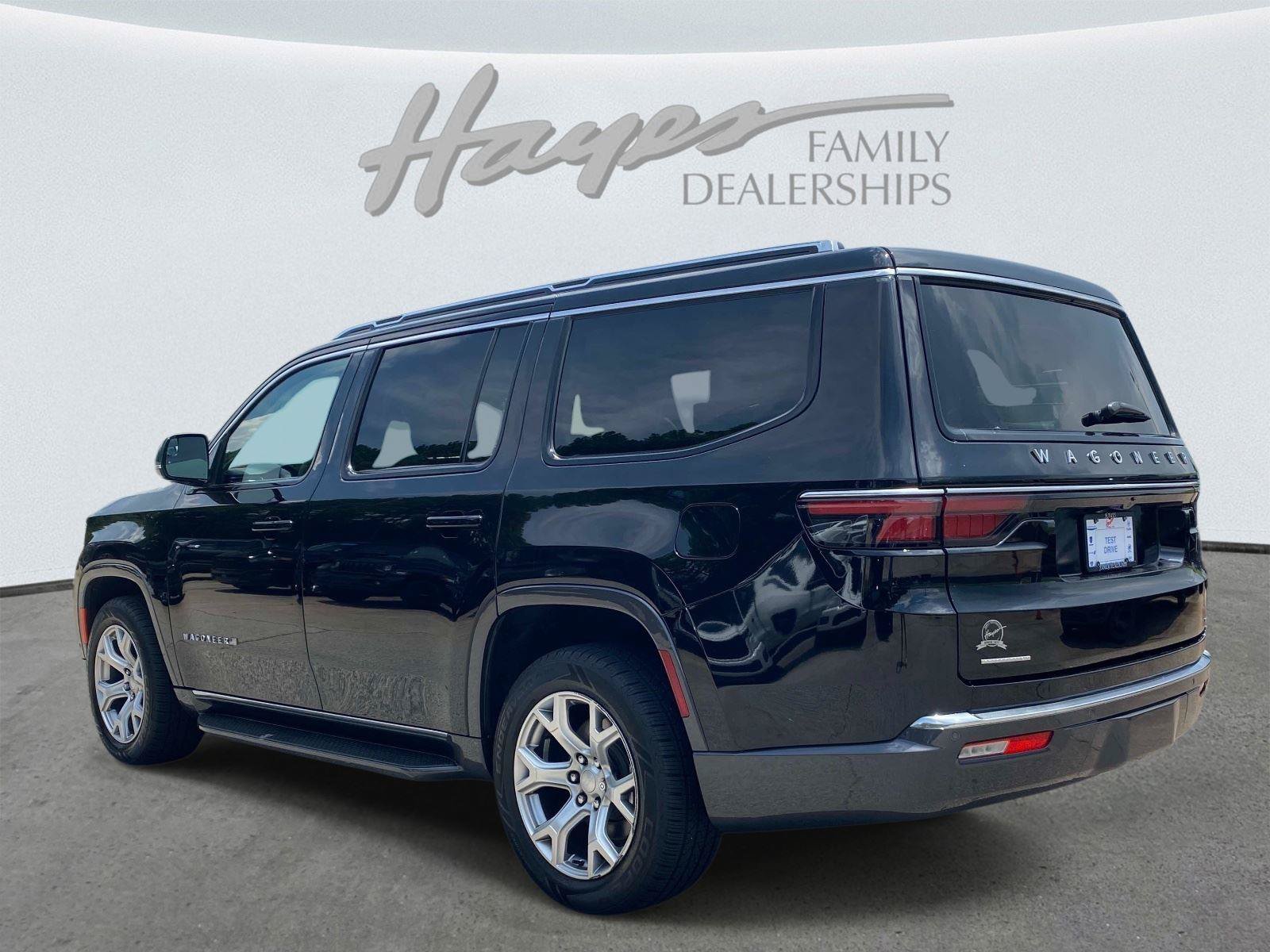 Used 2022 Jeep Wagoneer Series II AWD/4WD image 7