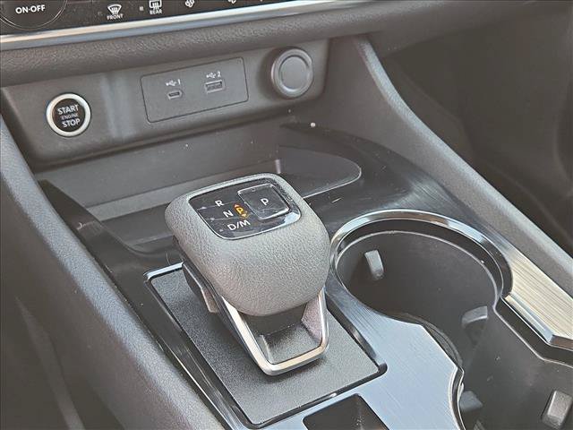 Used 2022 Nissan Rogue SV AWD/4WD image 11