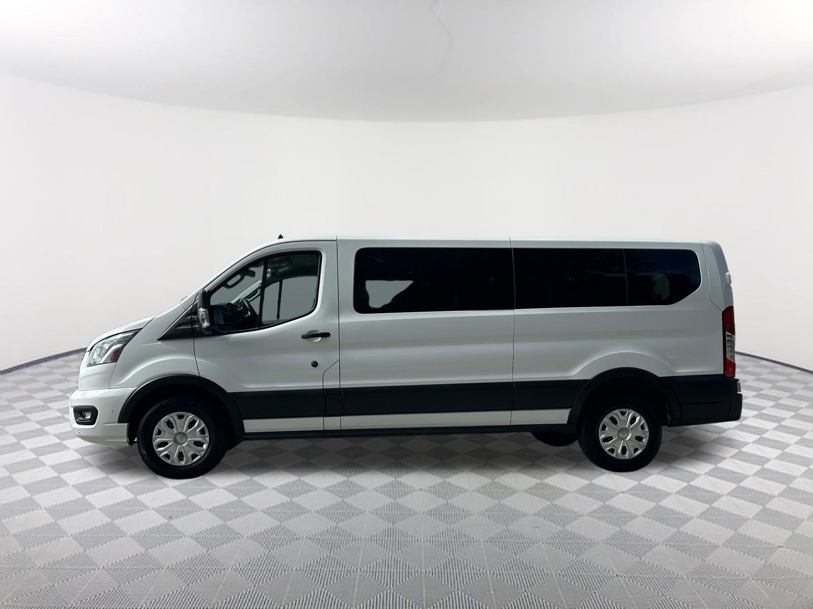 Used 2023 Ford Transit 350 XLT RWD image 11