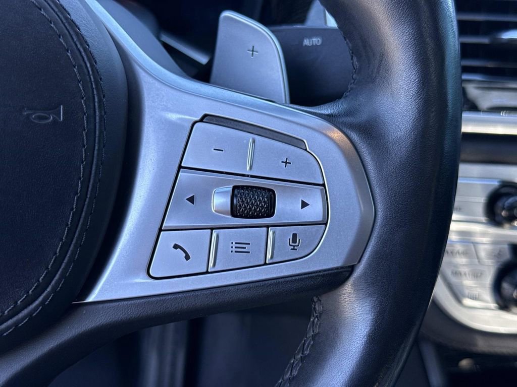 Used 2022 BMW 750i xDrive w/ Executive Package image 41