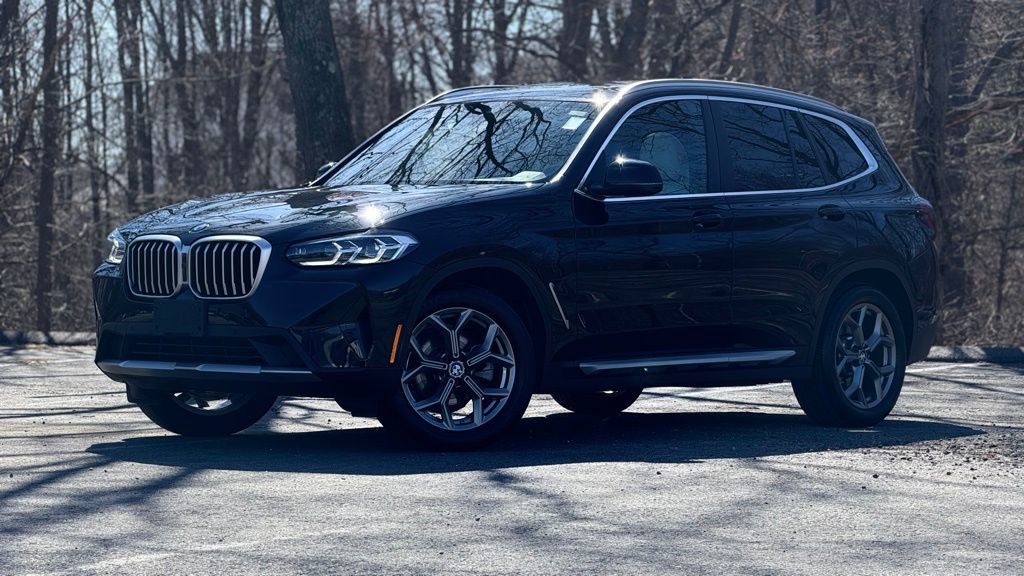 Certified 2023 BMW X3 xDrive30i w/ Convenience Package image 1