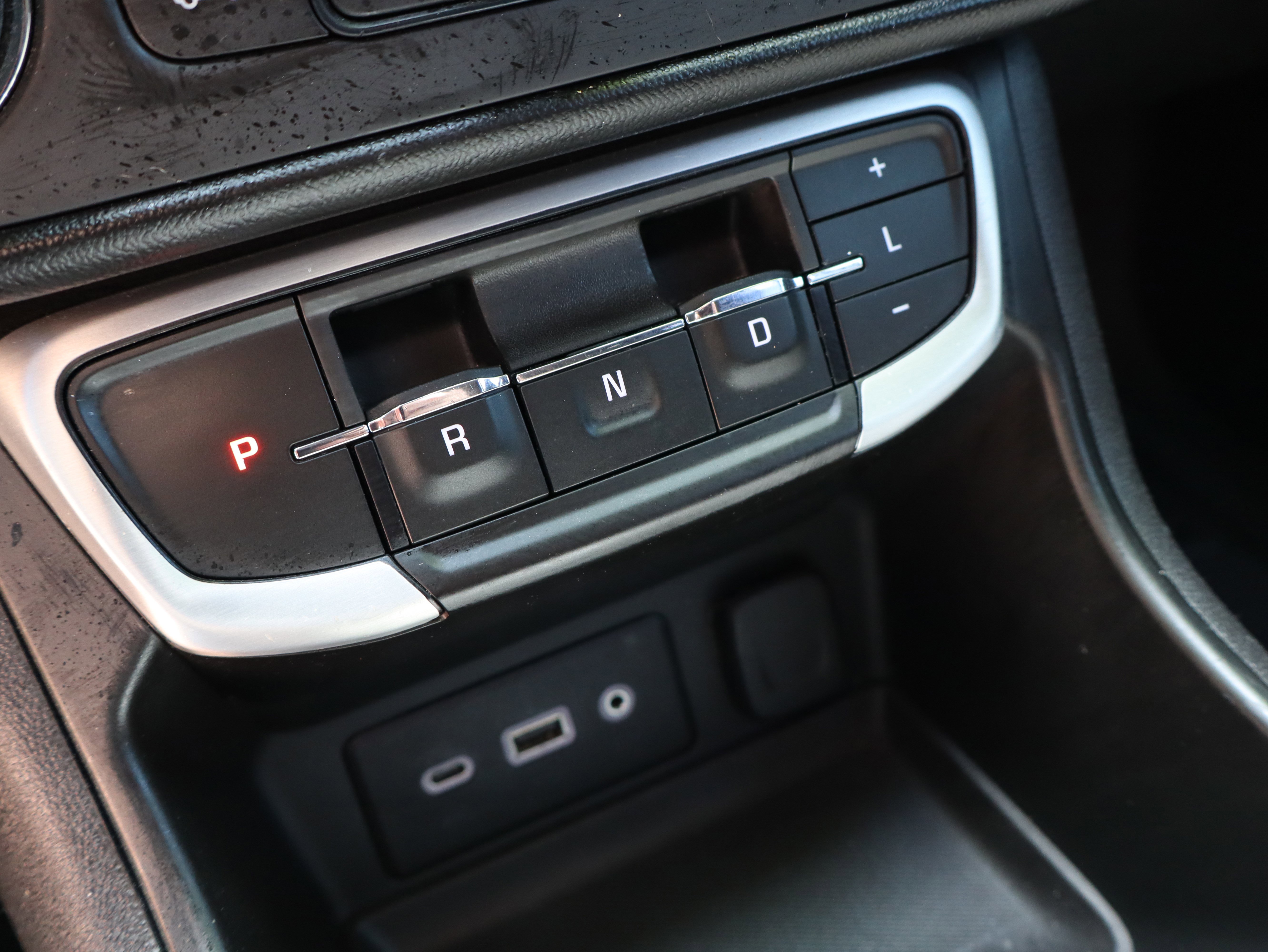 Used 2022 GMC Terrain SLE w/ Driver Convenience Package image 35