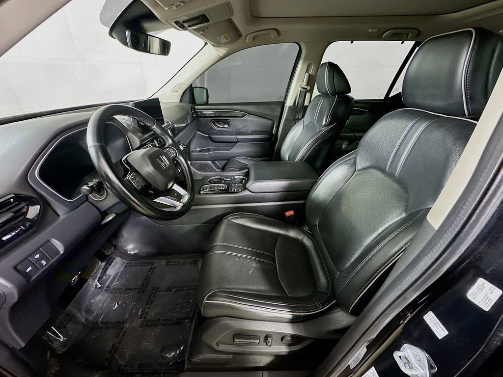 Used 2023 Honda Pilot Elite image 16