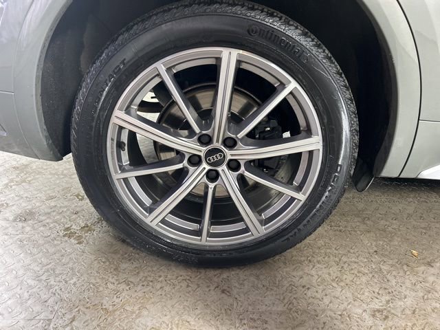 Used 2023 Audi SQ5 Premium Plus w/ Premium Plus Package image 9