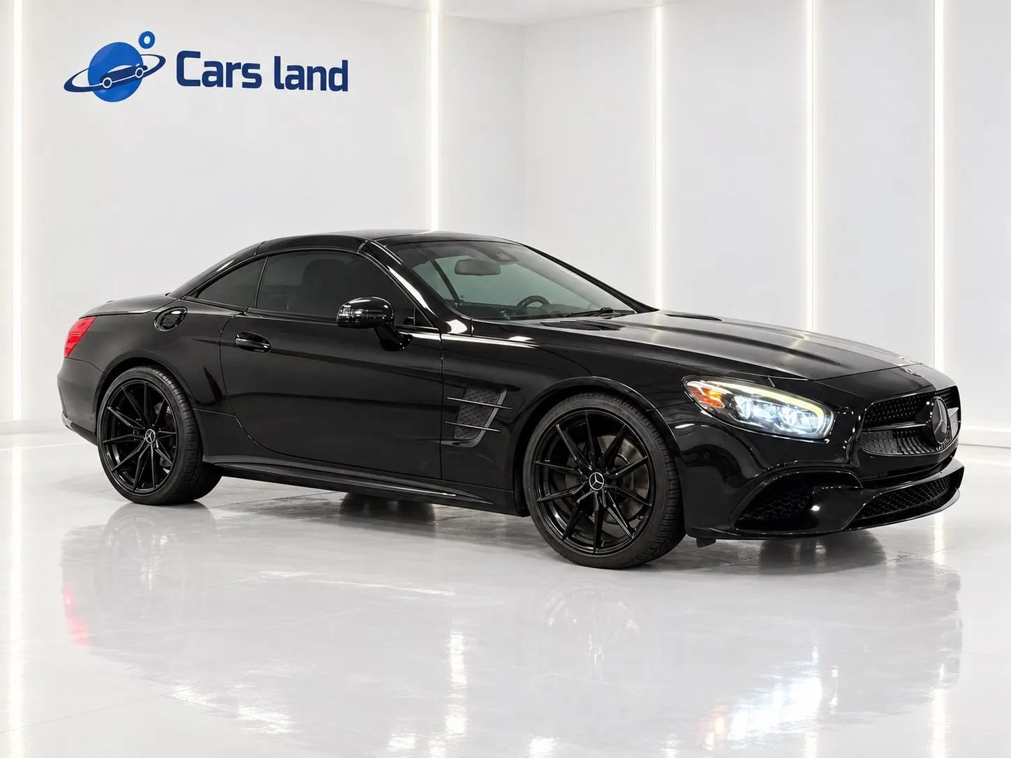 Used 2018 Mercedes-Benz SL 550 image 2