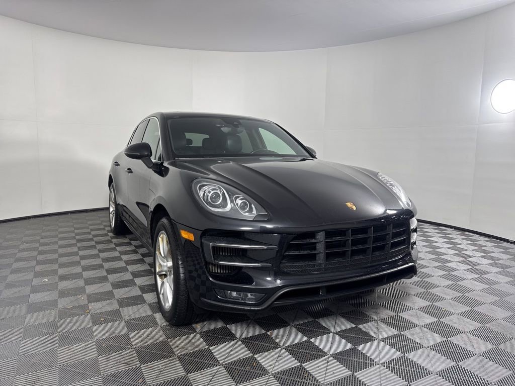 Used 2018 Porsche Macan Turbo image 3
