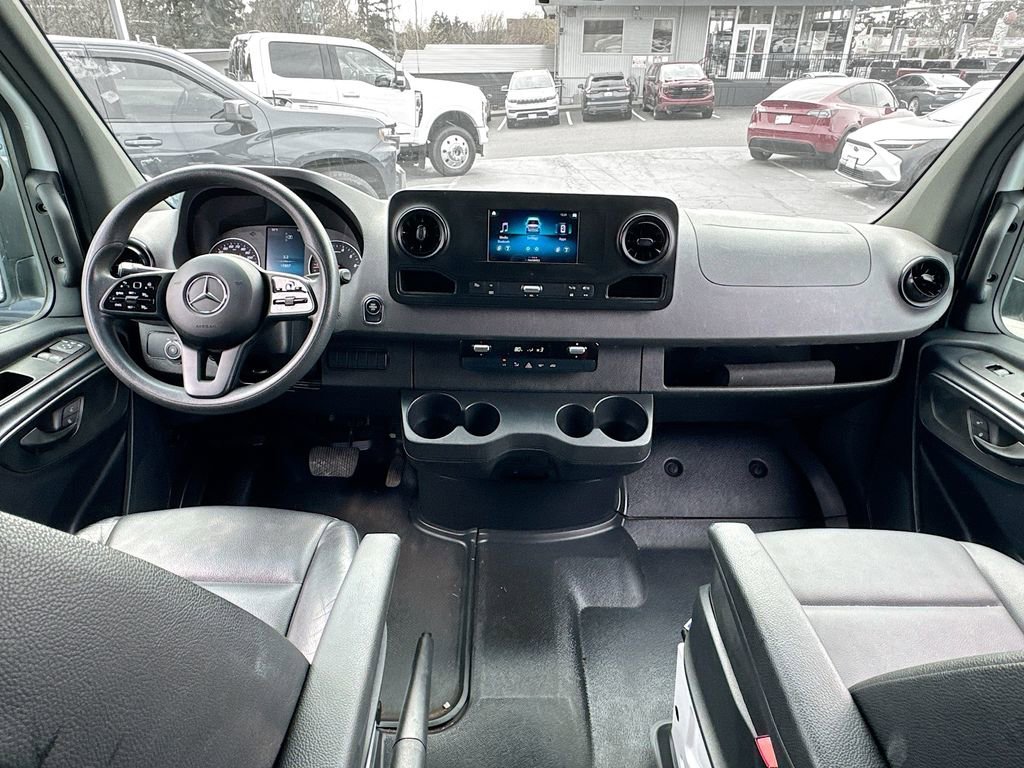 Used 2023 Mercedes-Benz Sprinter 2500 image 14