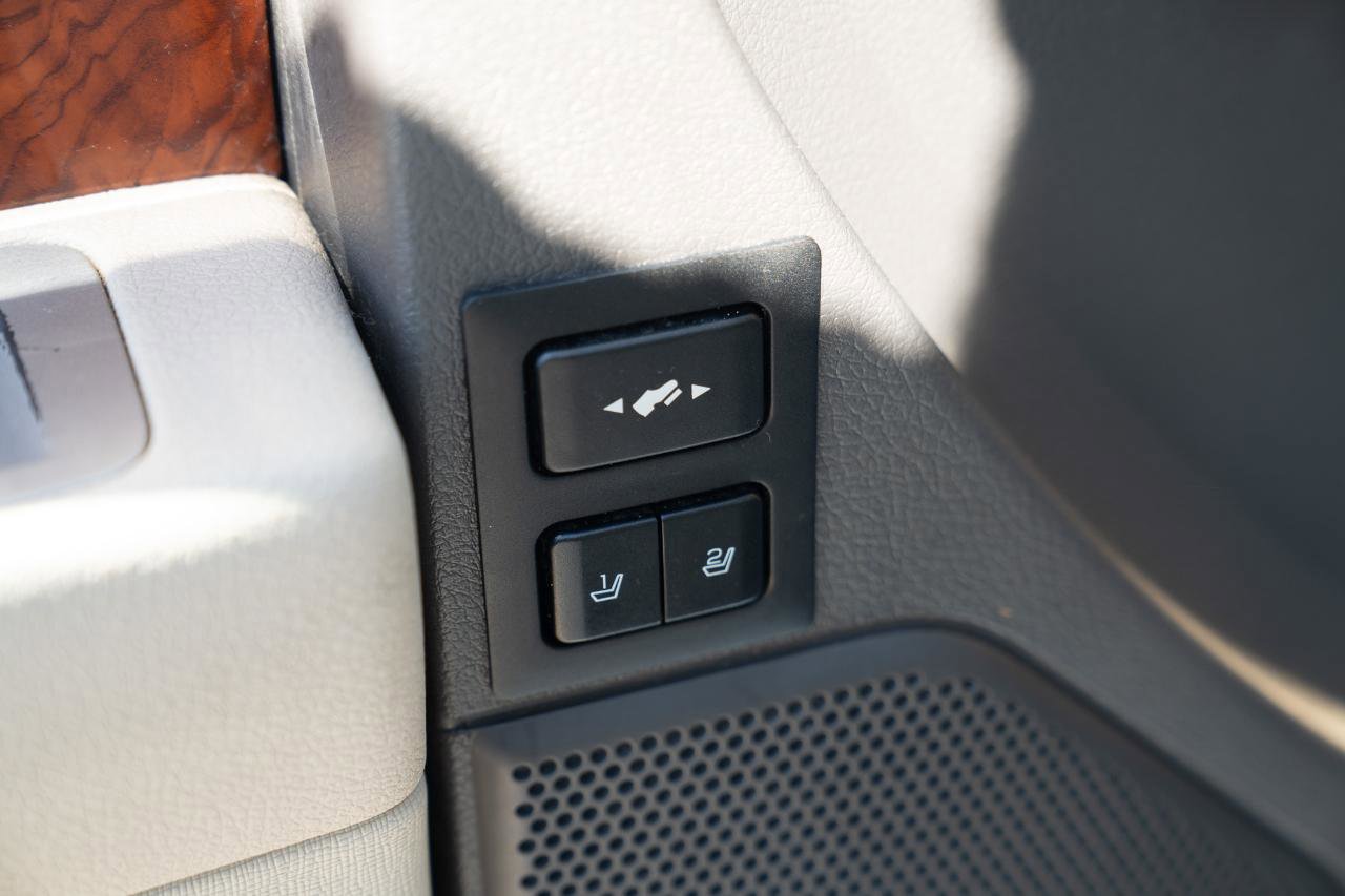 Used 2011 Ford Flex Limited w/ Rapid Spec Order Code image 23