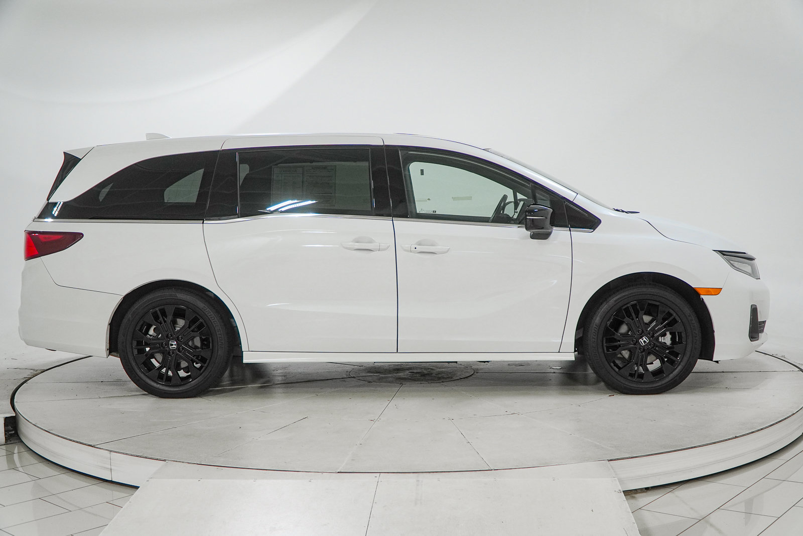 Used 2025 Honda Odyssey Sport-L image 14