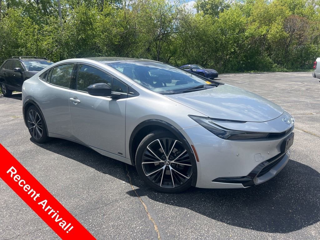 Used 2023 Toyota Prius XLE AWD/4WD image 1