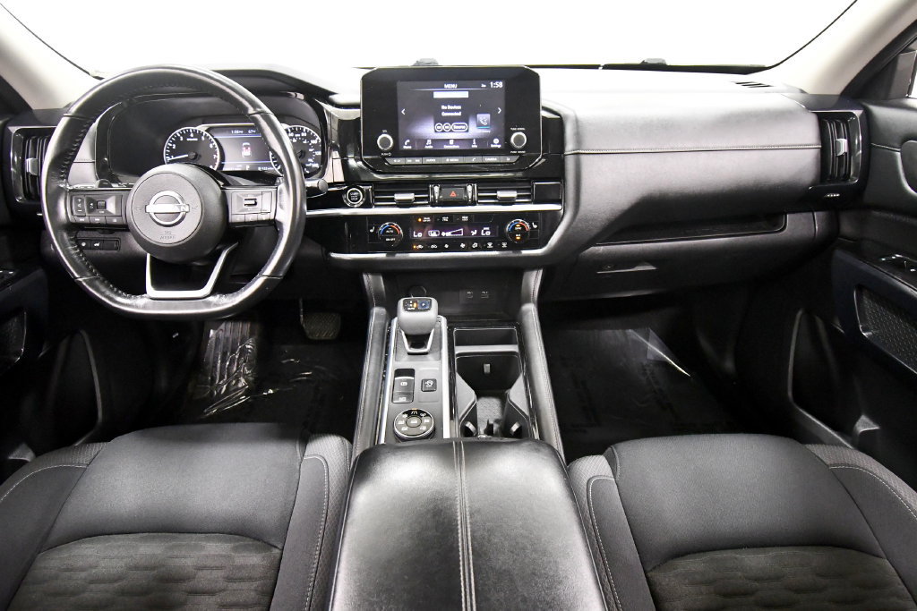 Used 2022 Nissan Pathfinder SV w/ SV Premium Package AWD/4WD image 3