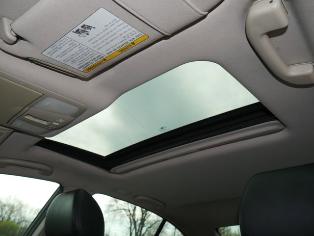 Used 2012 INFINITI G37 x w/ Premium Pkg image 3