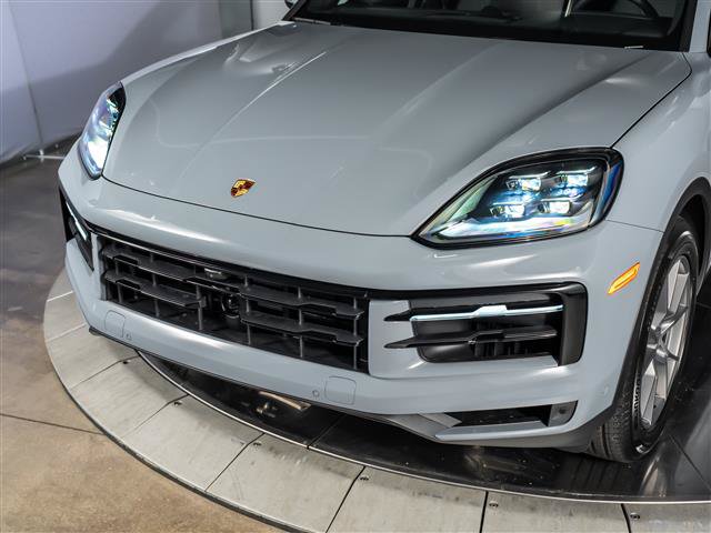 New 2026 Porsche Cayenne Coupe AWD/4WD image 11